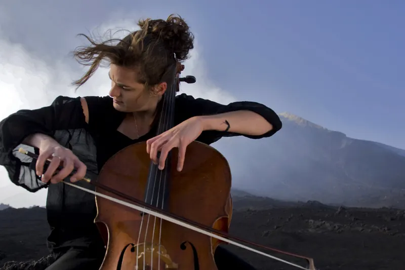Monika Leskovar, violončelistica — Elementi 25