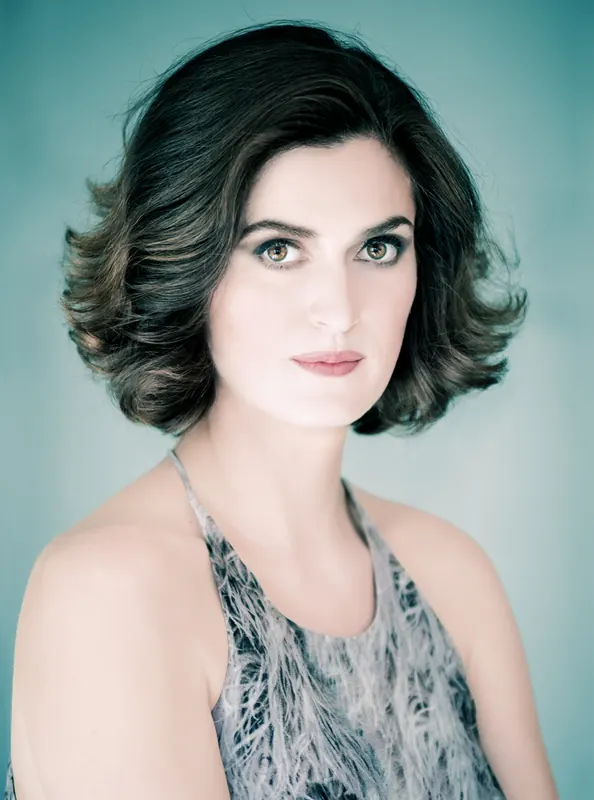 Monika Leskovar, violončelistica — Portreti 02