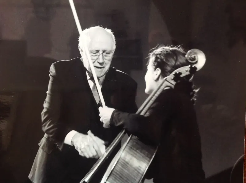Monika Leskovar, violončelistica — Pozornica 35